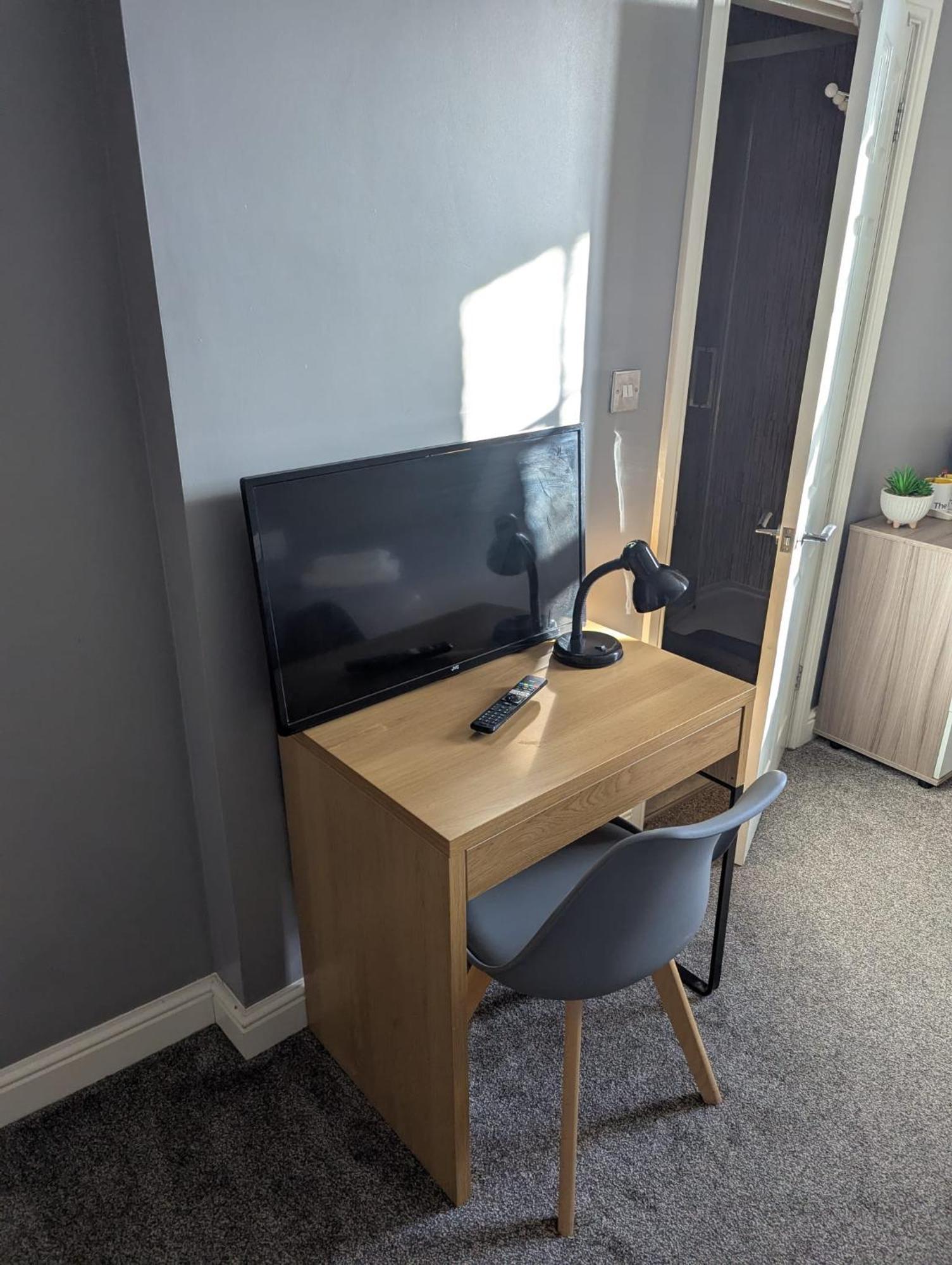 Darwin Stays - Service Accommodation In Newcastle Under Lyme City Centre 外观 照片